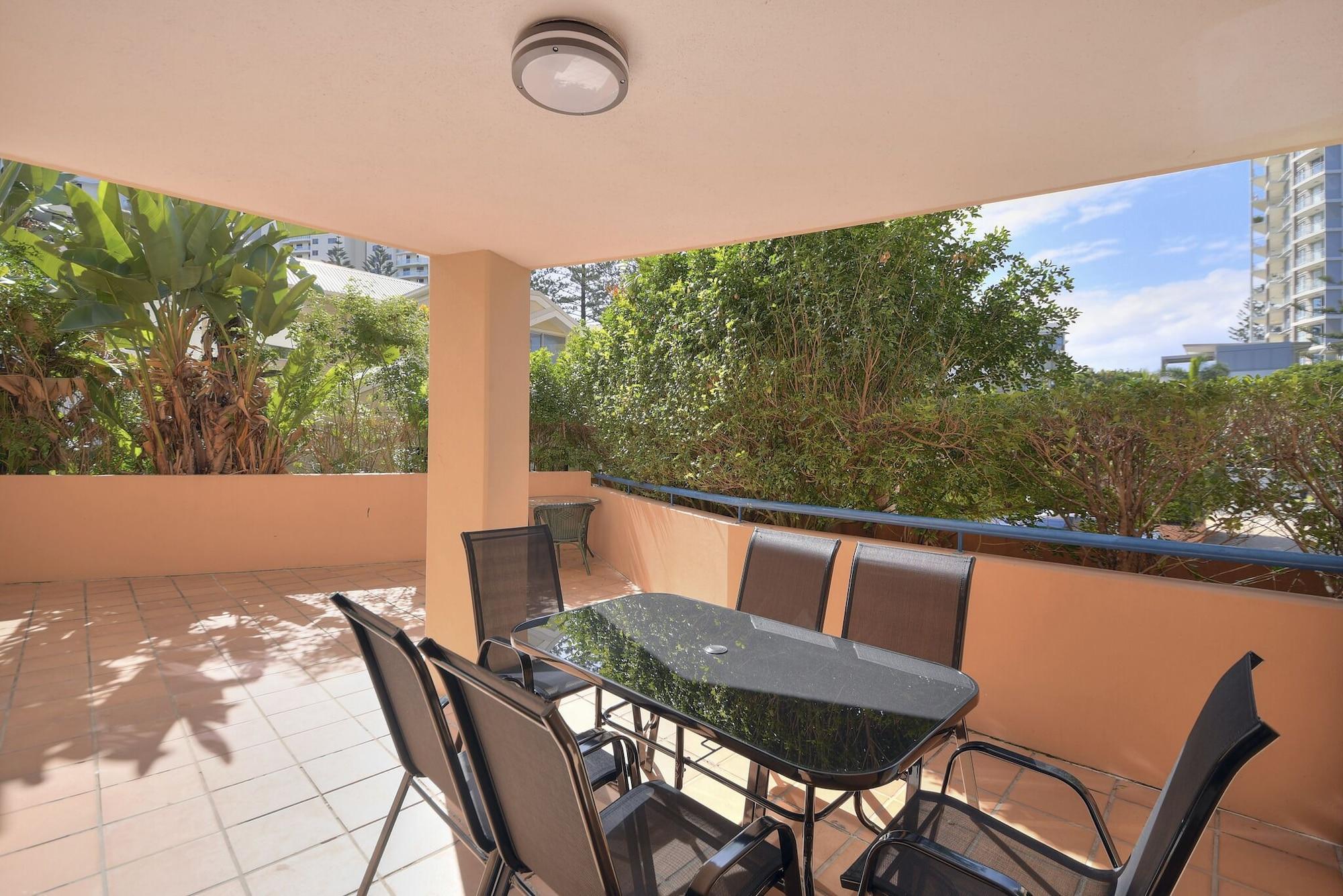 San Mateo On Broadbeach Gold Coast Exterior photo
