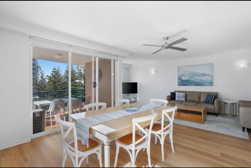 San Mateo On Broadbeach Gold Coast Exterior photo