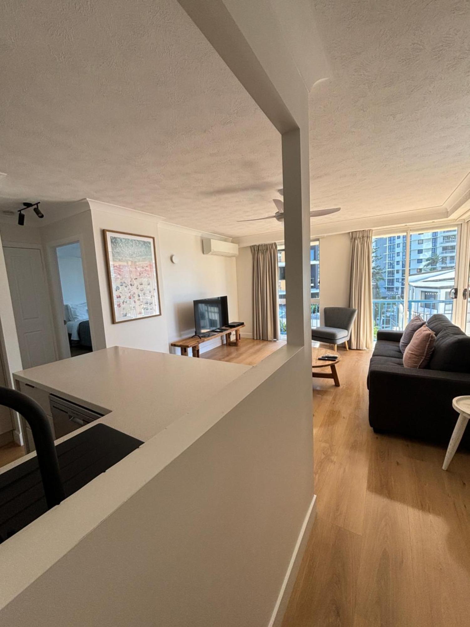 San Mateo On Broadbeach Gold Coast Exterior photo