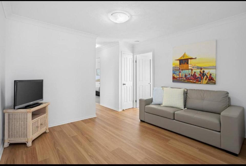 San Mateo On Broadbeach Gold Coast Exterior photo